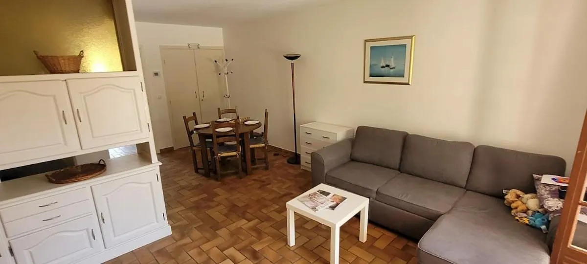 Proche Mer Yourhostehelper Saint-Raphael  France