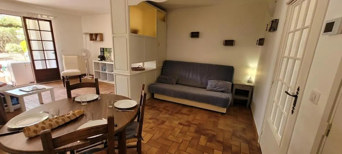 Apartment Proche Mer Yourhostehelper Saint-Raphael