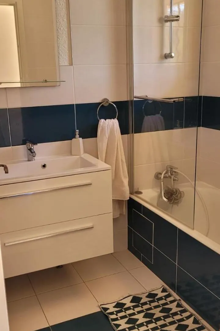 Proche Mer Yourhostehelper Saint-Raphael  Apartment